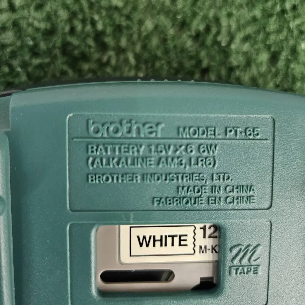 Brother PT-65 P-touch Home and Hobby Labeler with LCD Screen Works no battery